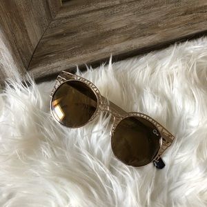 Quay gold Fleur Sunglasses